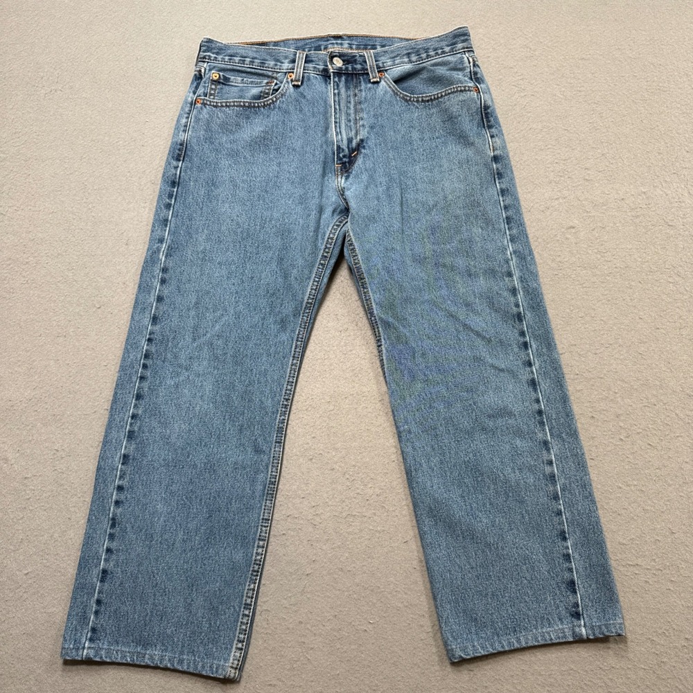 Levi's 505 Jeans Men's 34x30 Blue Denim Medium Wash Straight Leg Relaxed Cotton